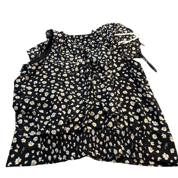 Karl Lagerfeld Black Floral Flutter Sleeve Women's Blouse Size M/L Pre-owned EUC - Picture 10 of 10